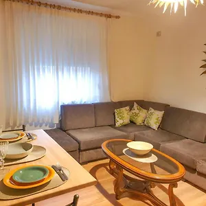 https://cozy-lovely-skanderbeg-square-guesthouse-tirana.albaniahotels.org
